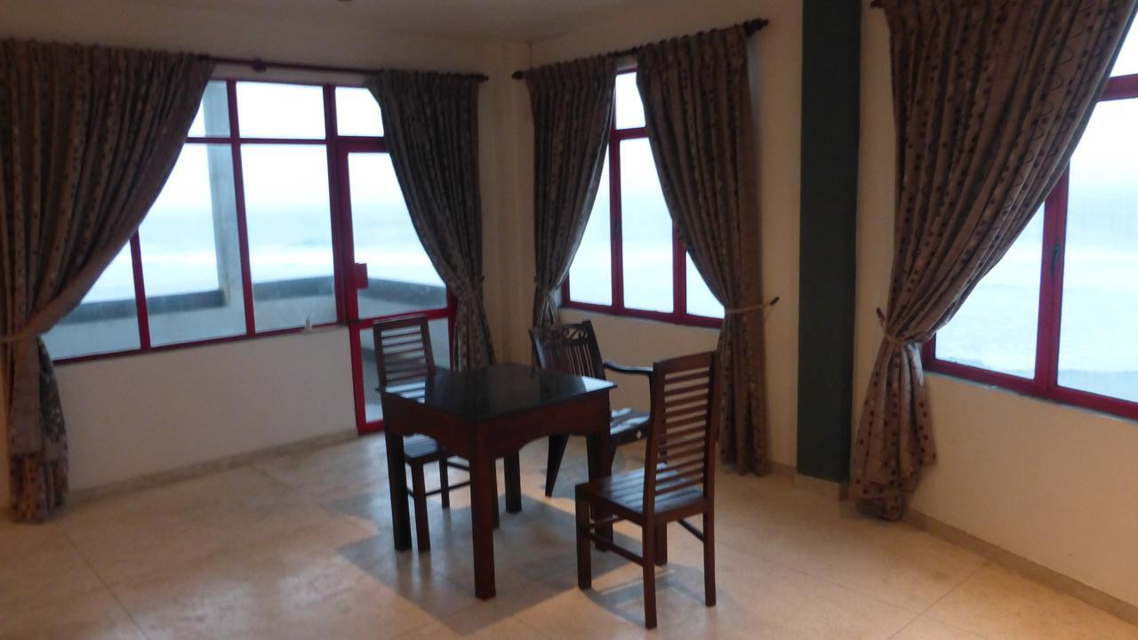 Ocean Reef Hotel Hikkaduwa Exterior foto