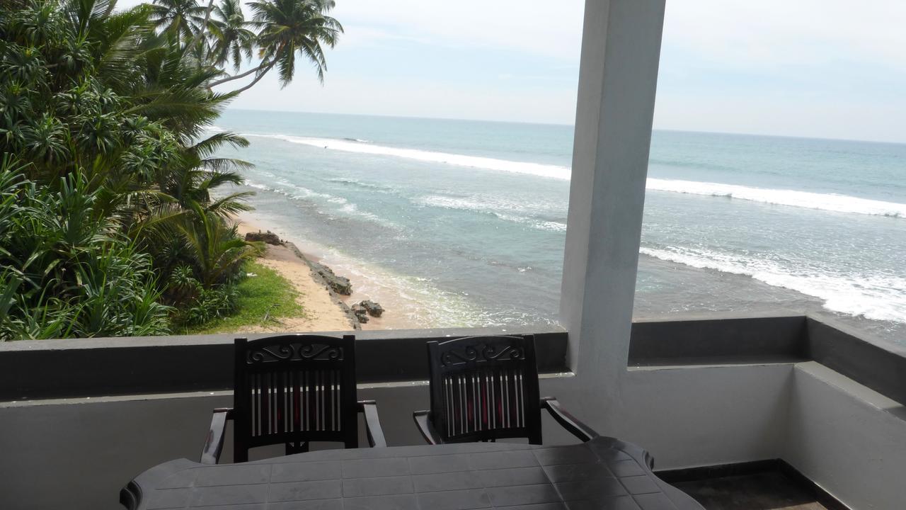 Ocean Reef Hotel Hikkaduwa Exterior foto